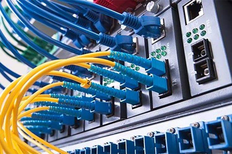 نصب و راه اندازی شبکه فیبر نوری در بجنورد و بیرجند و خراسان - مشهدلن